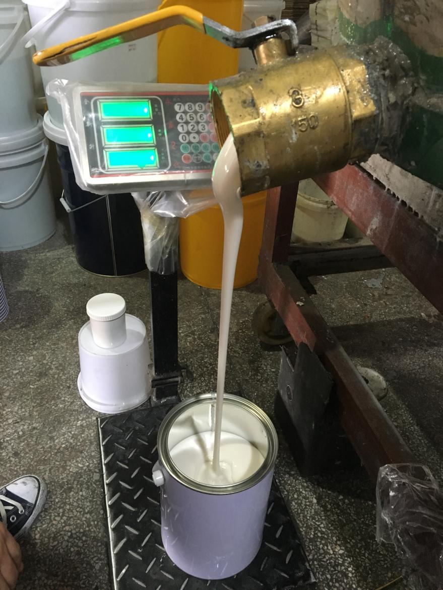液態(tài)硅膠產品出現流紋路的原因是什么？